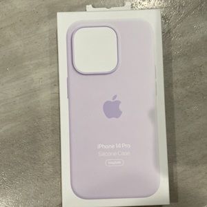 Silicone Case iPhone 14pro (Lilac)